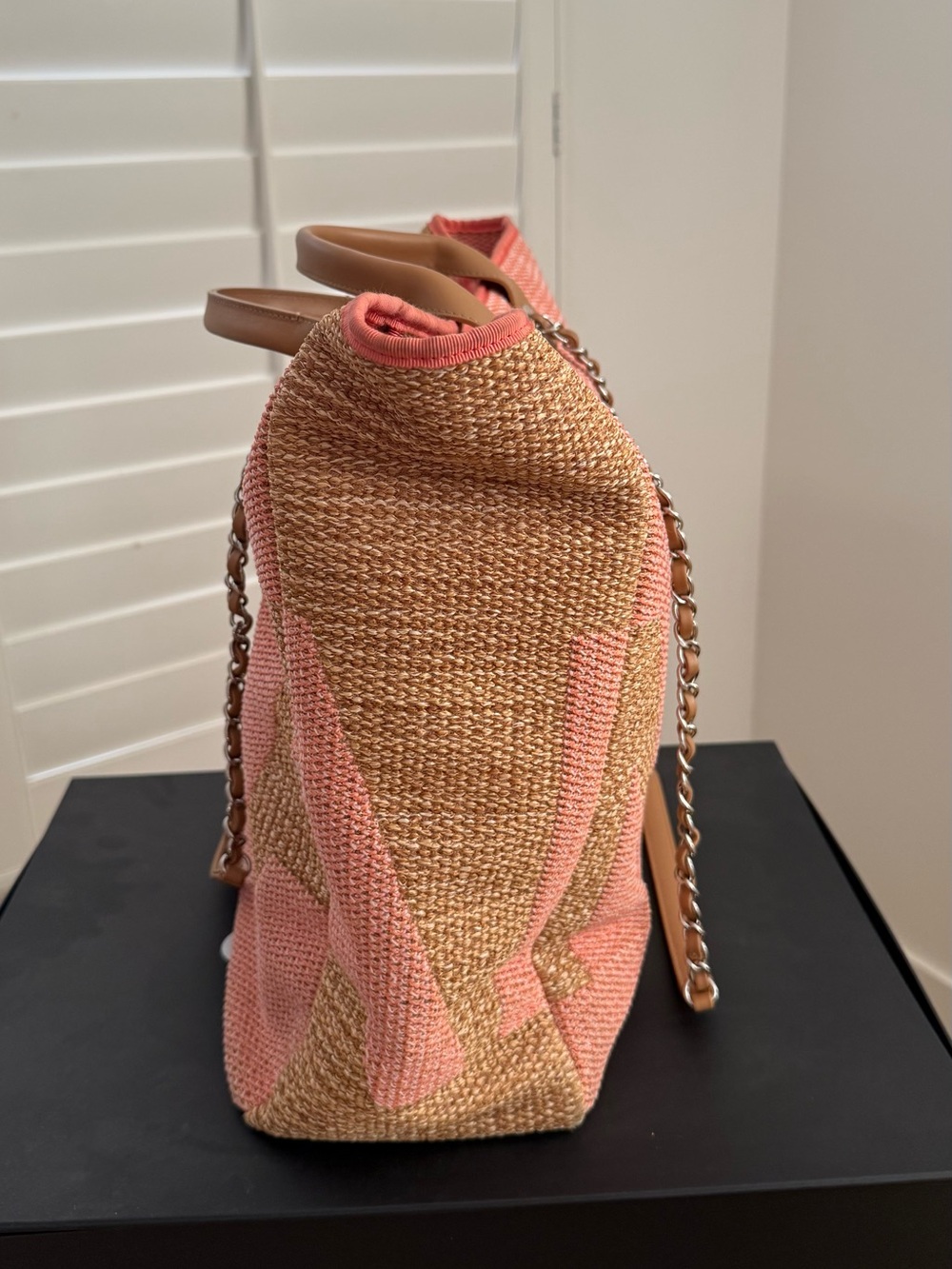 Chanel Pink Raffia Large Shopping Tote - Picture 6 of 11